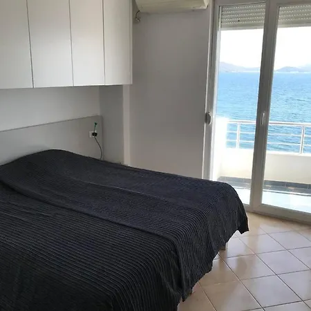 Flat Saranda, Wonderfull Sea View Apartment